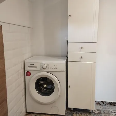 Spiti Lou דירה *