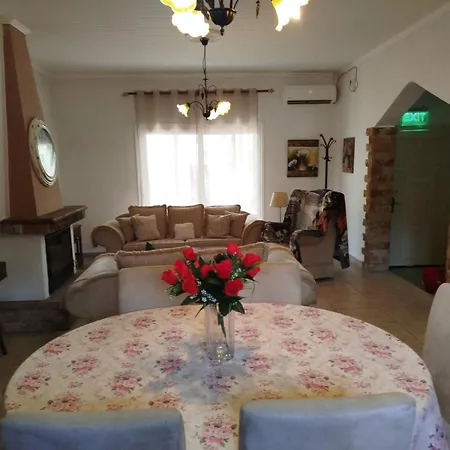 Lägenhet Spiti Lou Notos